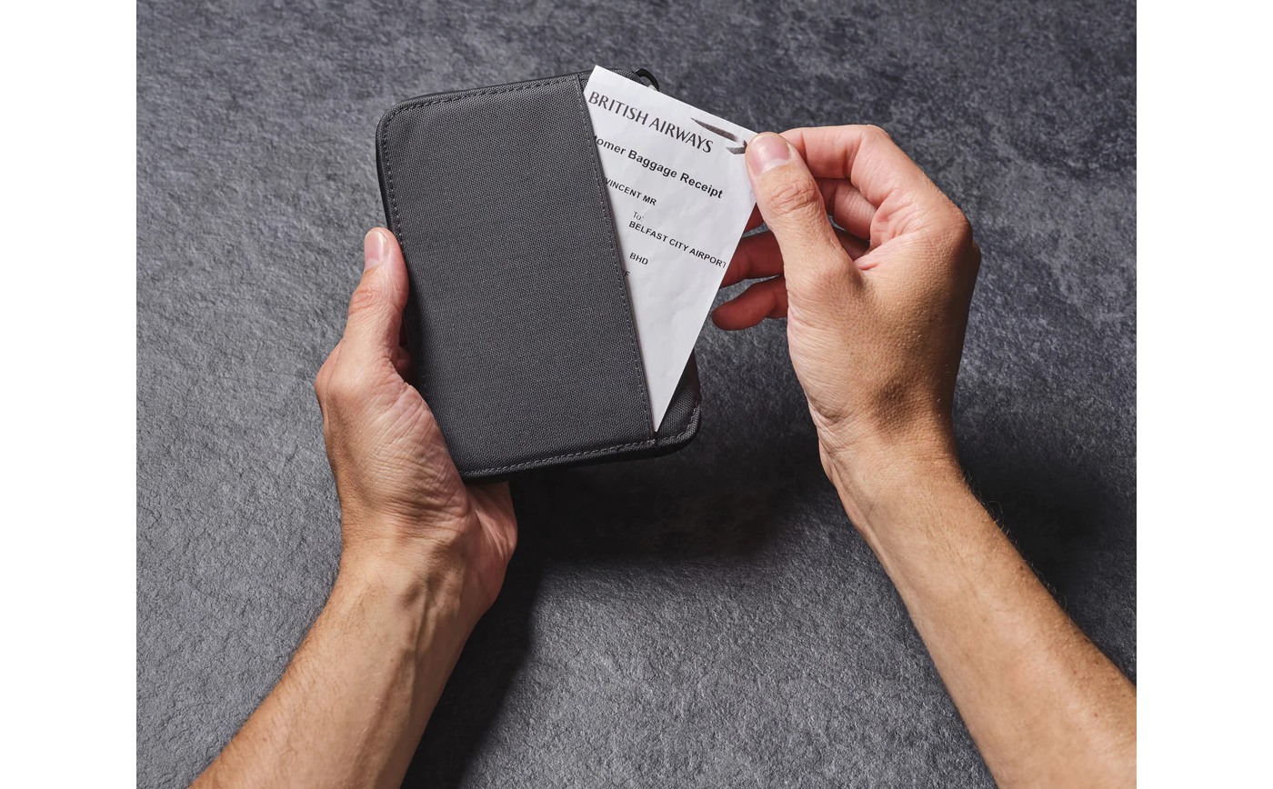 Фотографія Гаманець Lifeventure Recycled RFID Mini Travel Wallet grey 6
