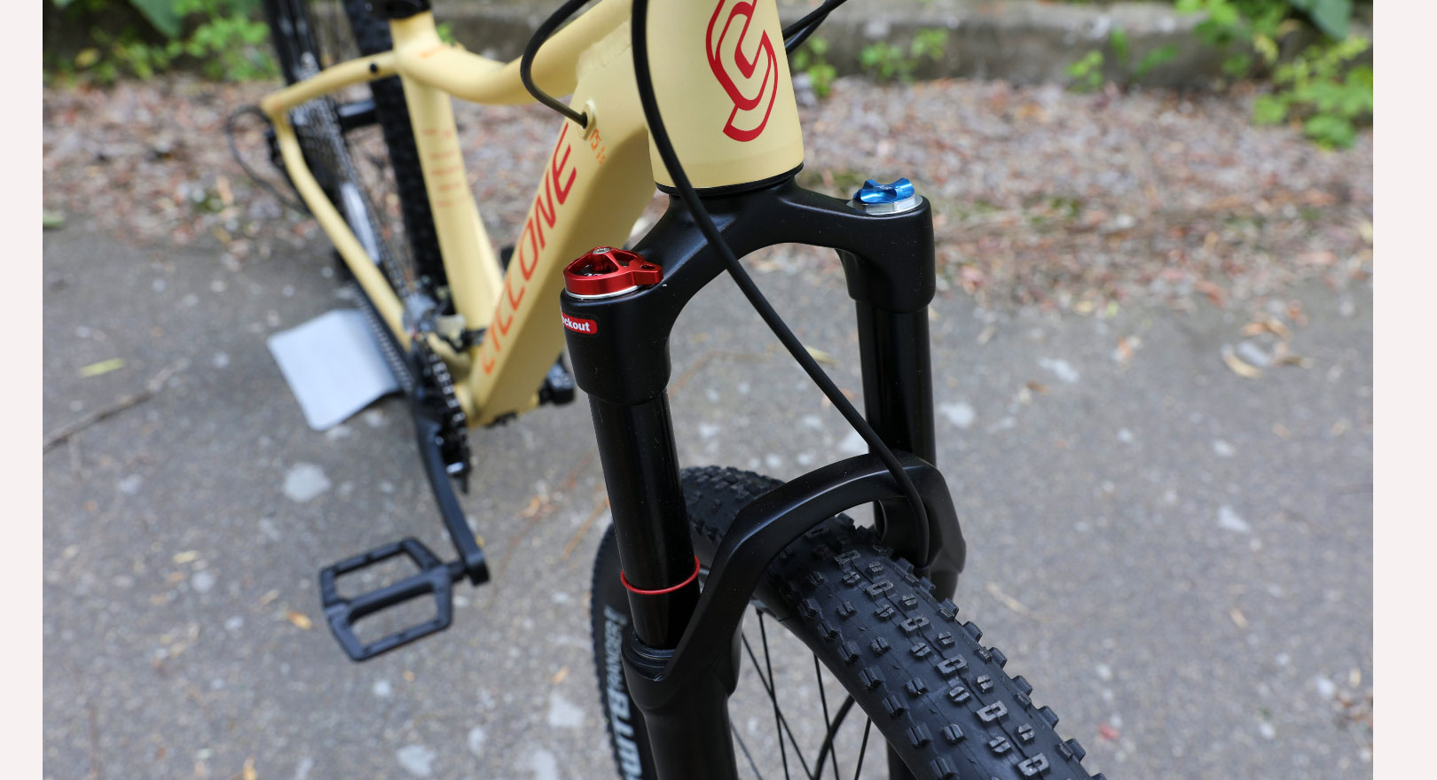 Фотографія Велосипед Cyclone LLX 27,5" розмір S рама 16” 2023 жовтий 2