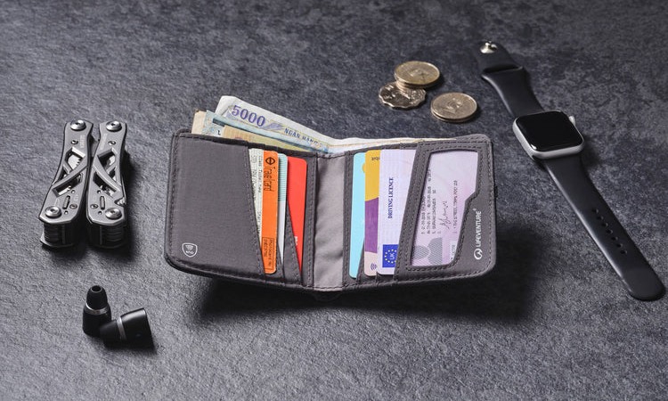 Фотографія Гаманець Lifeventure Recycled RFID Compact Wallet grey 9