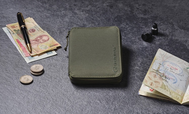 Фотографія Гаманець Lifeventure Recycled RFID Mini Travel Wallet olive 3
