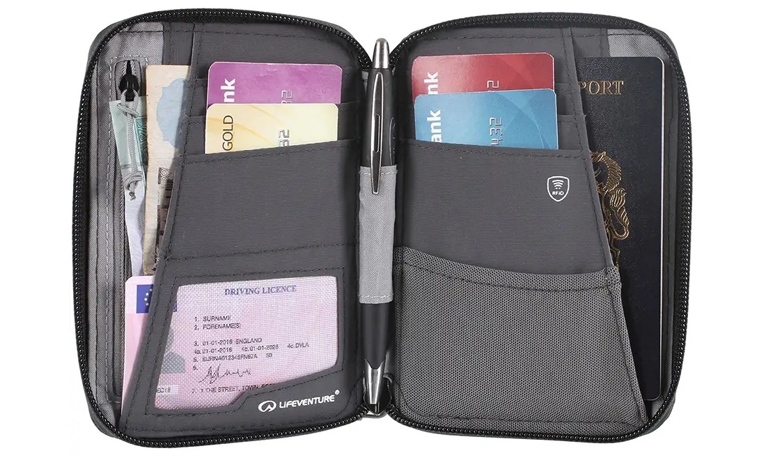 Фотографія Гаманець Lifeventure Recycled RFID Mini Travel Wallet grey 9